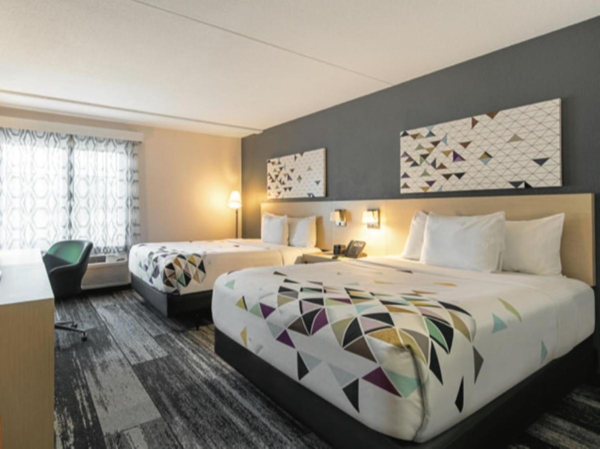2 Queen Beds, Mobility and Hearing Accessible Room, Roll-In Shower, Non-Smoking at Baymont by Wyndham White Plains - Elmsford