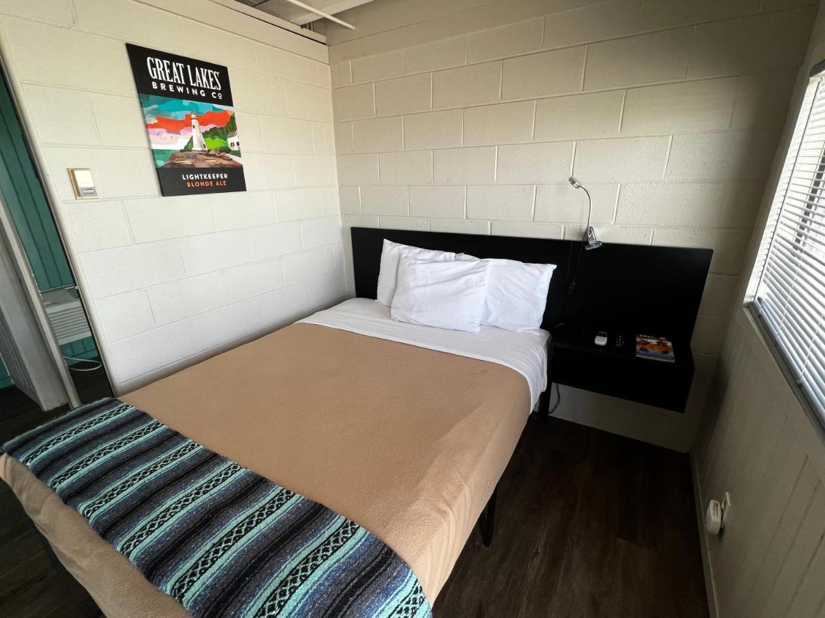  | The Cedar Motel