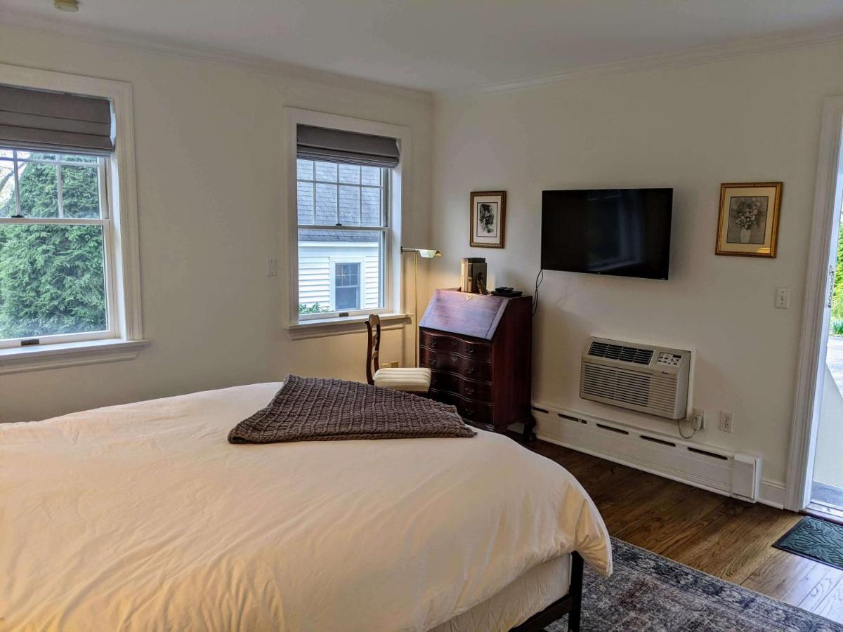 | Stanton House Inn