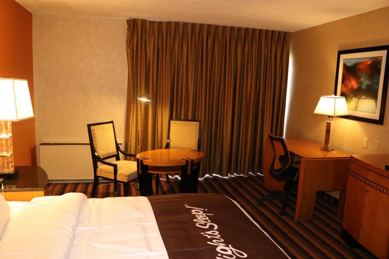 King Room at Bradley Inn