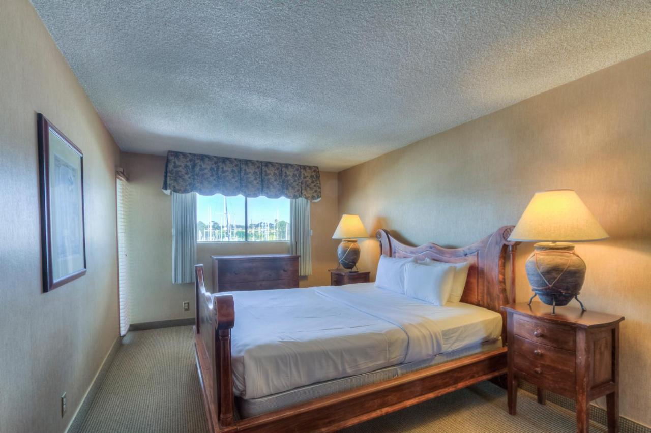  | Oceanside Marina Suites - A Waterfront Hotel
