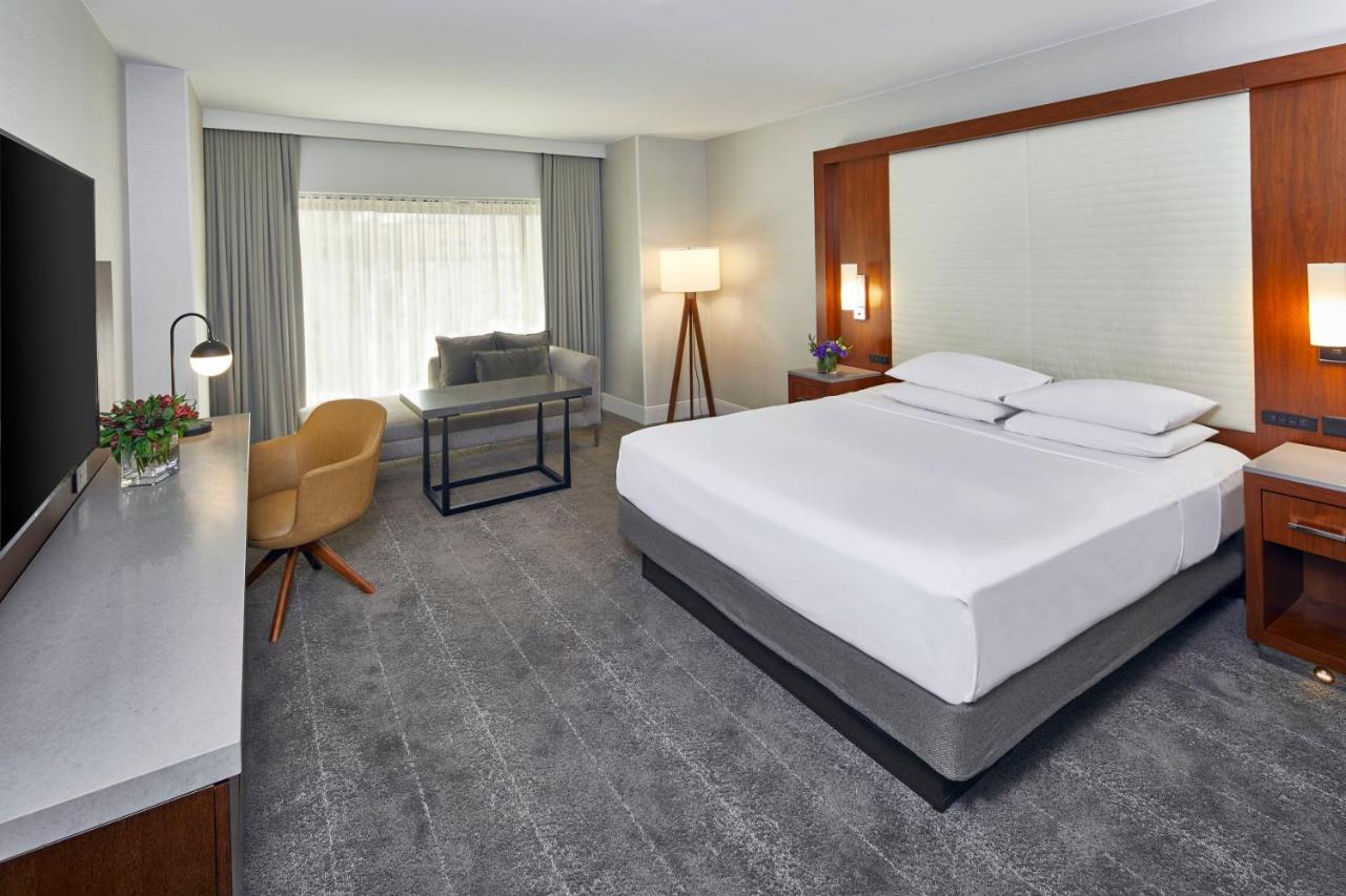 1 King Bed, Corner Room at Hyatt Regency Atlanta Downtown