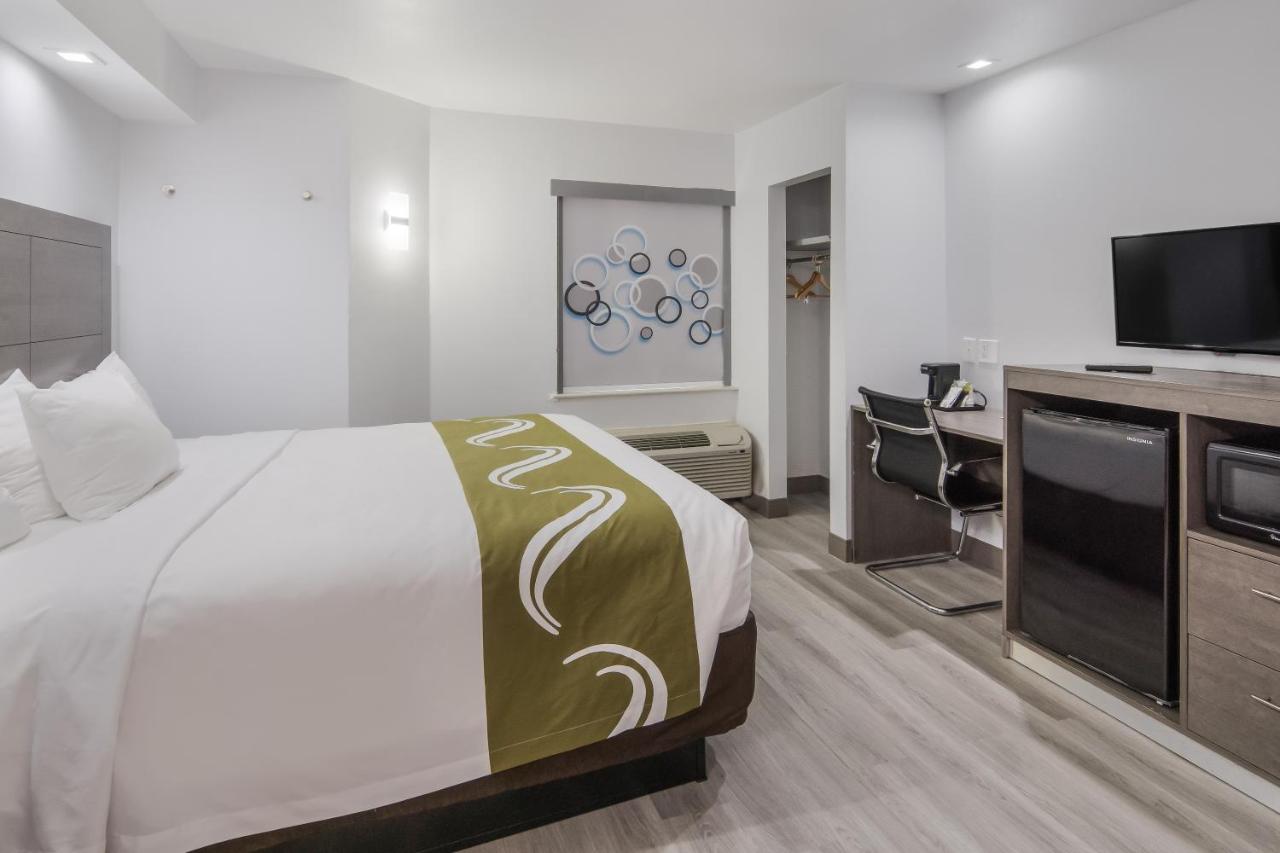 1 King Bed, Suite, Nonsmoking at Quality Inn & Suites Richardson-Dallas