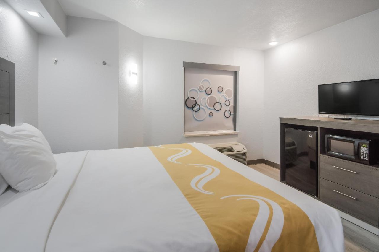 King Room - Non-Smoking at Quality Inn & Suites Richardson-Dallas
