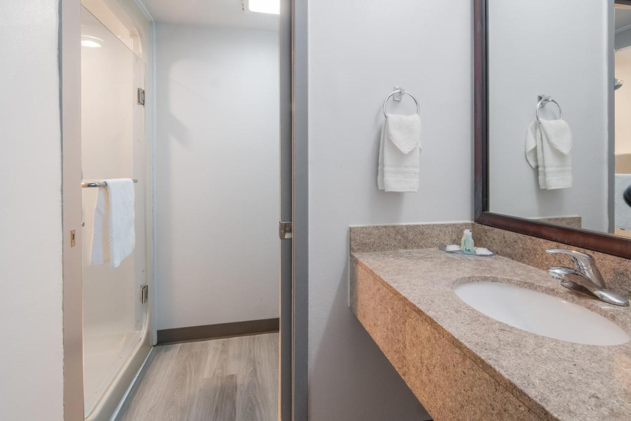 1 King Bed, Suite, Nonsmoking at Quality Inn & Suites Richardson-Dallas