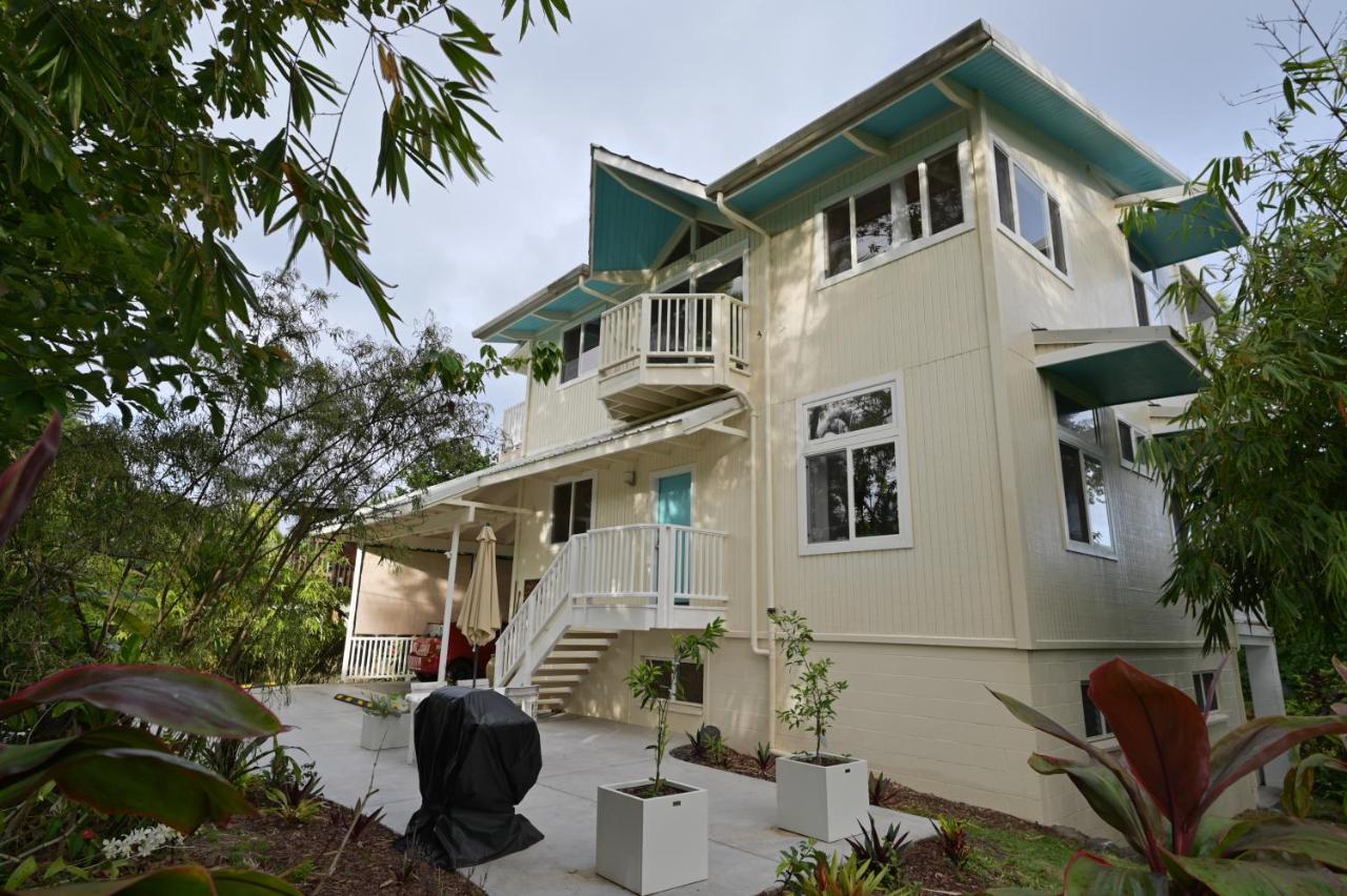 | Peaceful Kehena Beach Treehouse Villa w/ Star Deck