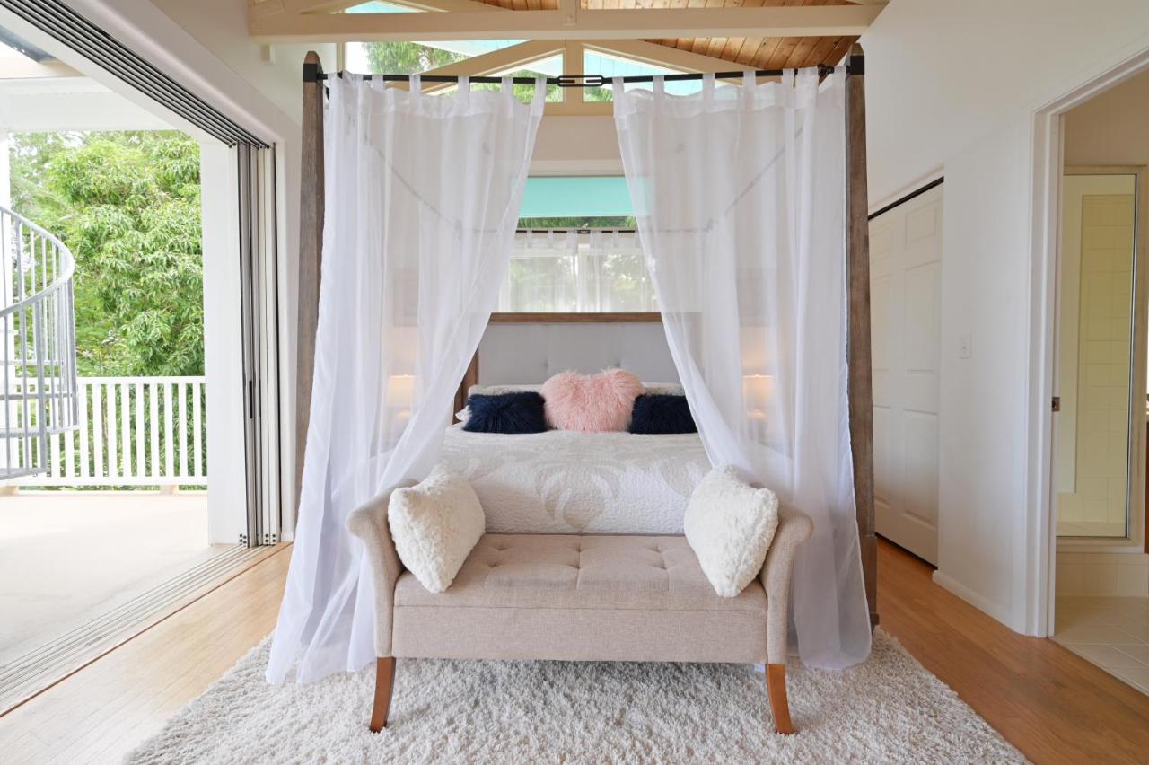 | Peaceful Kehena Beach Treehouse Villa w/ Star Deck