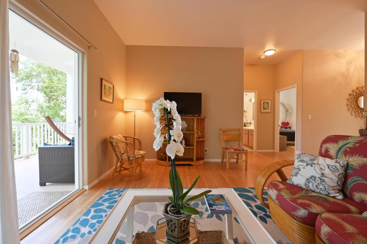 | Peaceful Kehena Beach Treehouse Villa w/ Star Deck
