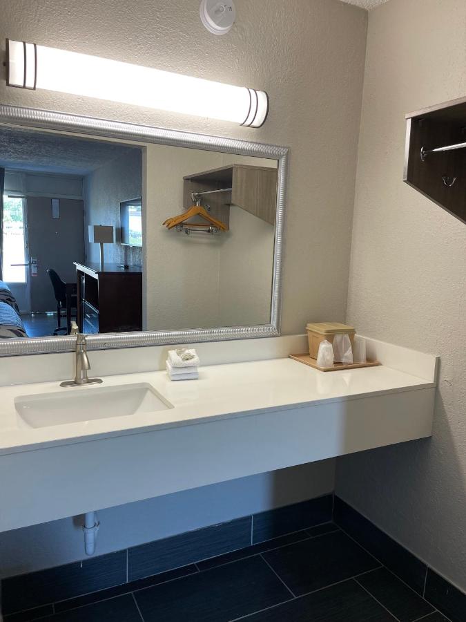 Superior King Room Non-Smoking at Red Roof Inn LaGrange