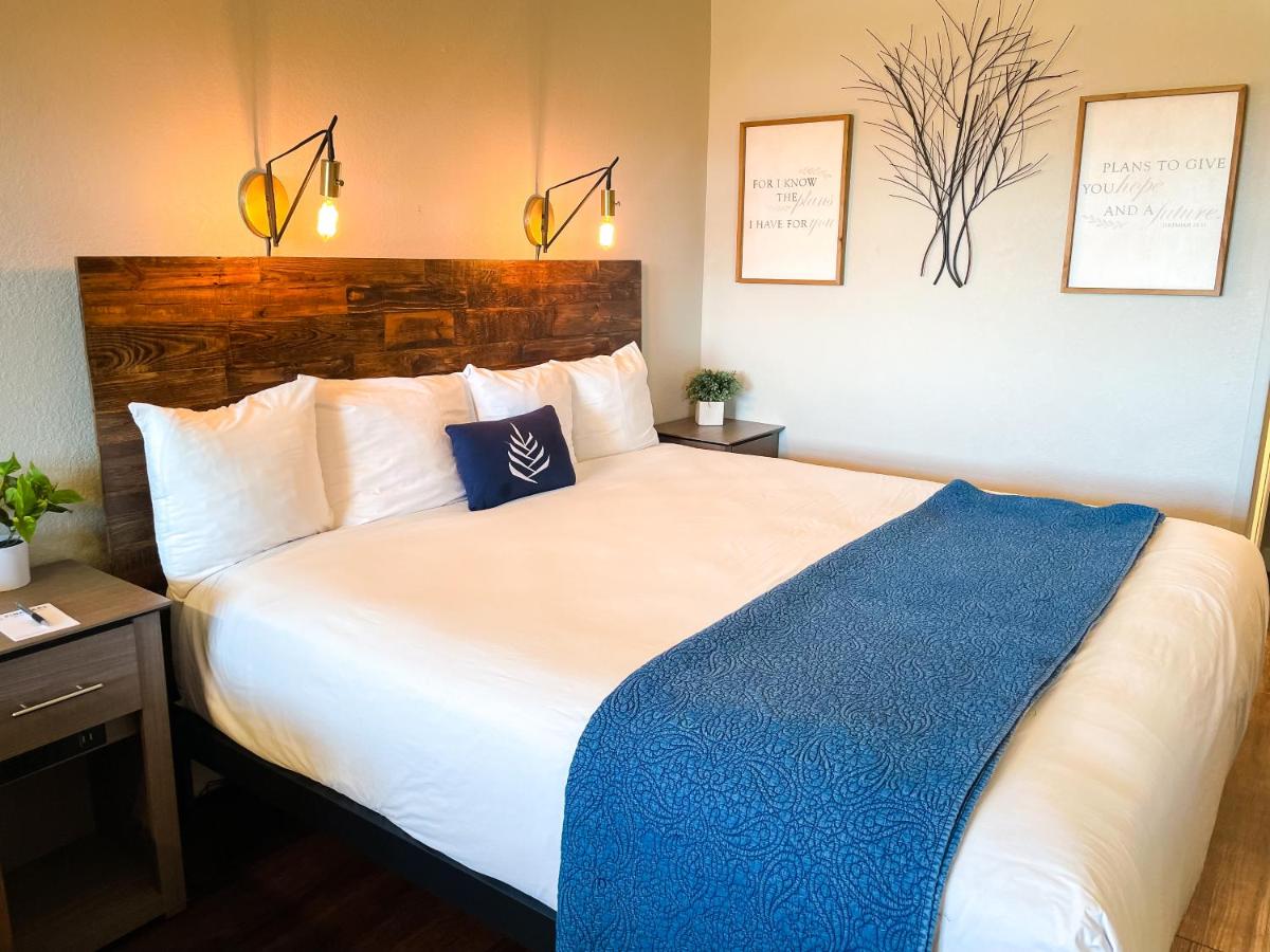 | PINEMARK Inn Suites Events
