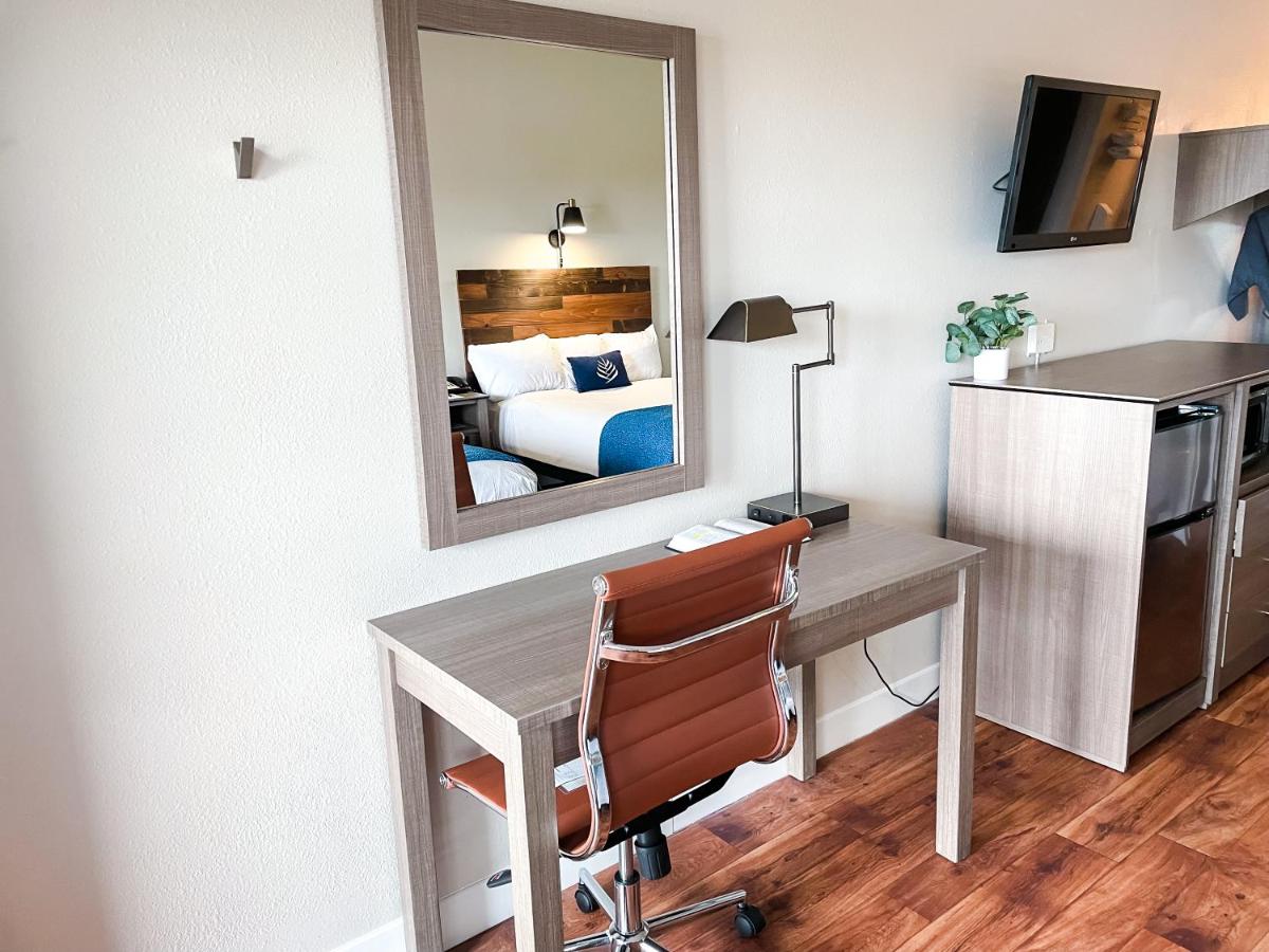 | PINEMARK Inn Suites Events