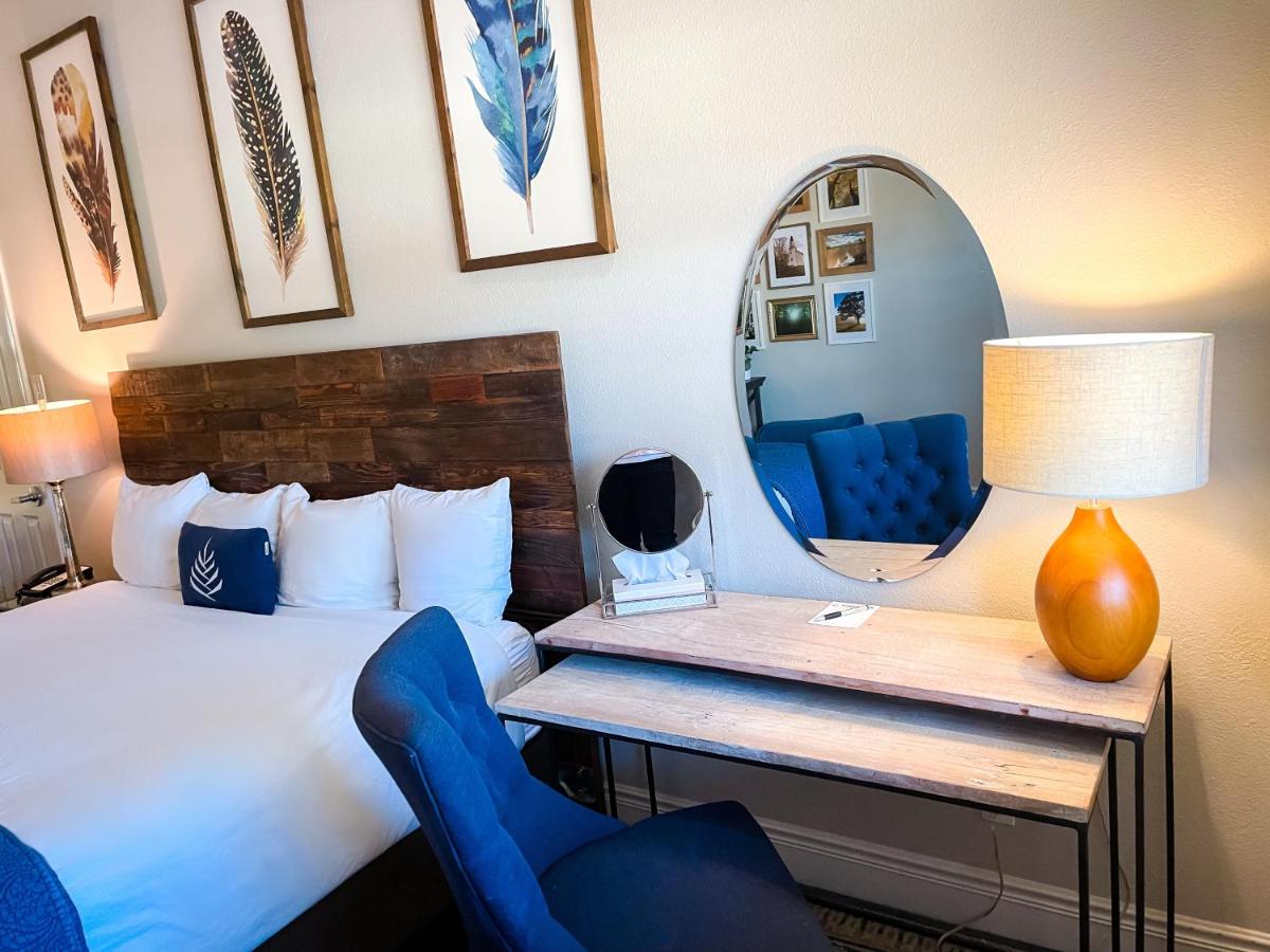 | PINEMARK Inn Suites Events
