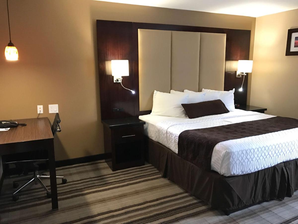 King Suite with Sofa Bed - Non-Smoking at Best Western Plus Crawfordsville Hotel
