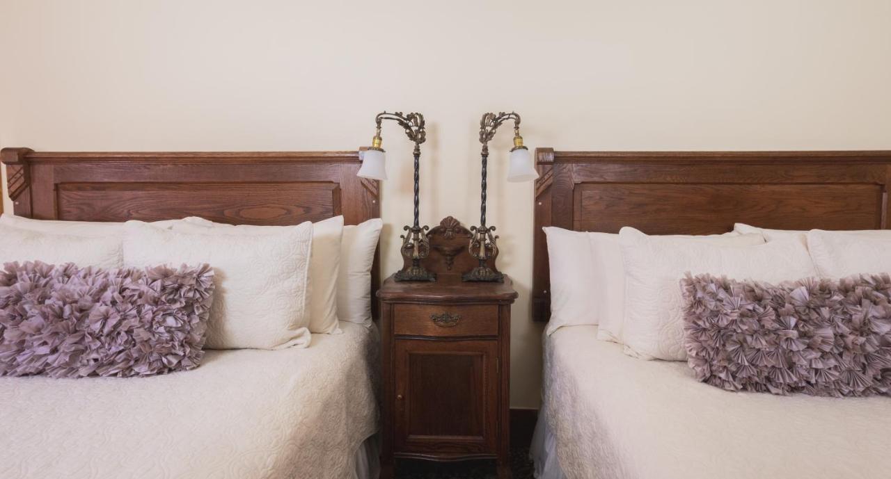 | Teller House