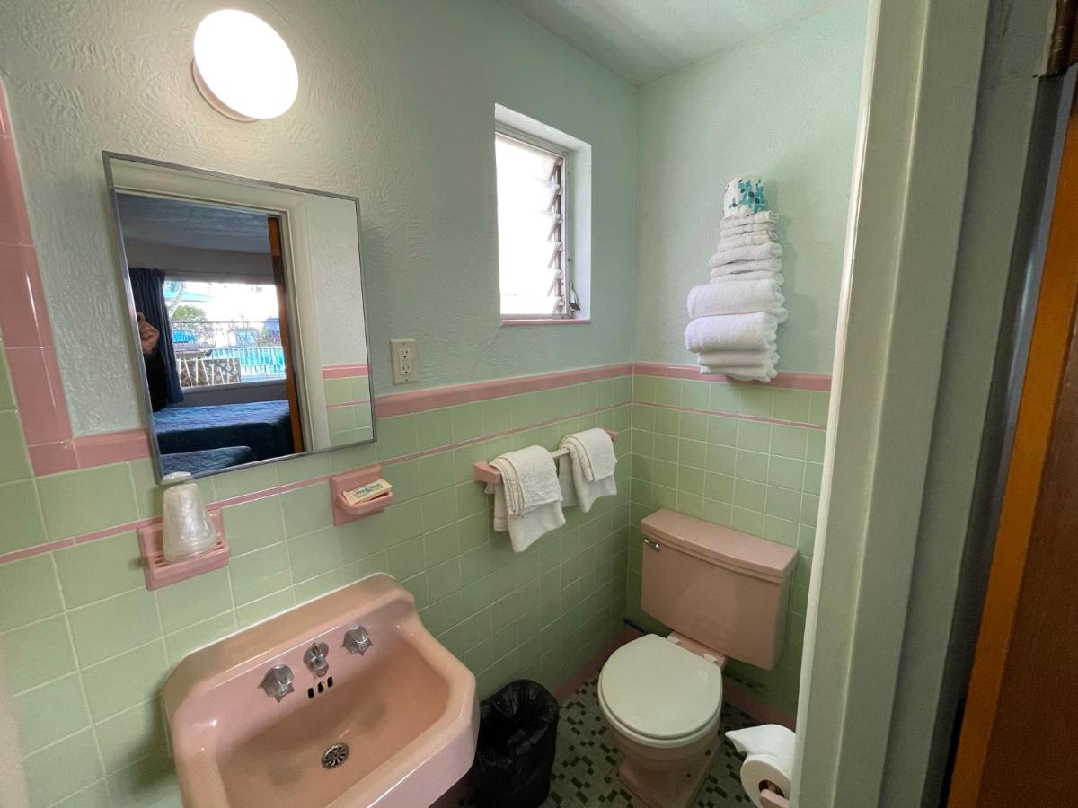 | Bel Air Motel