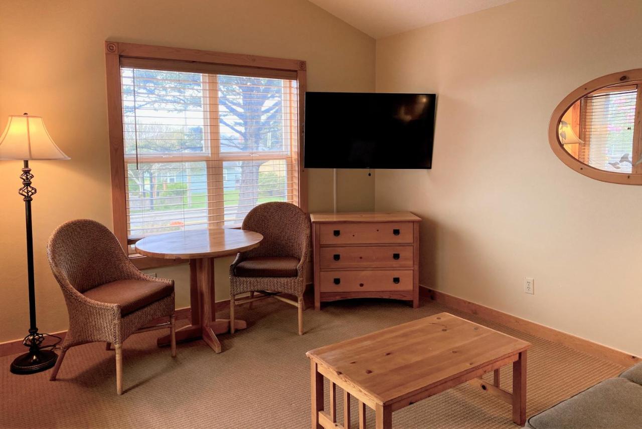  | Lighthouse Inn