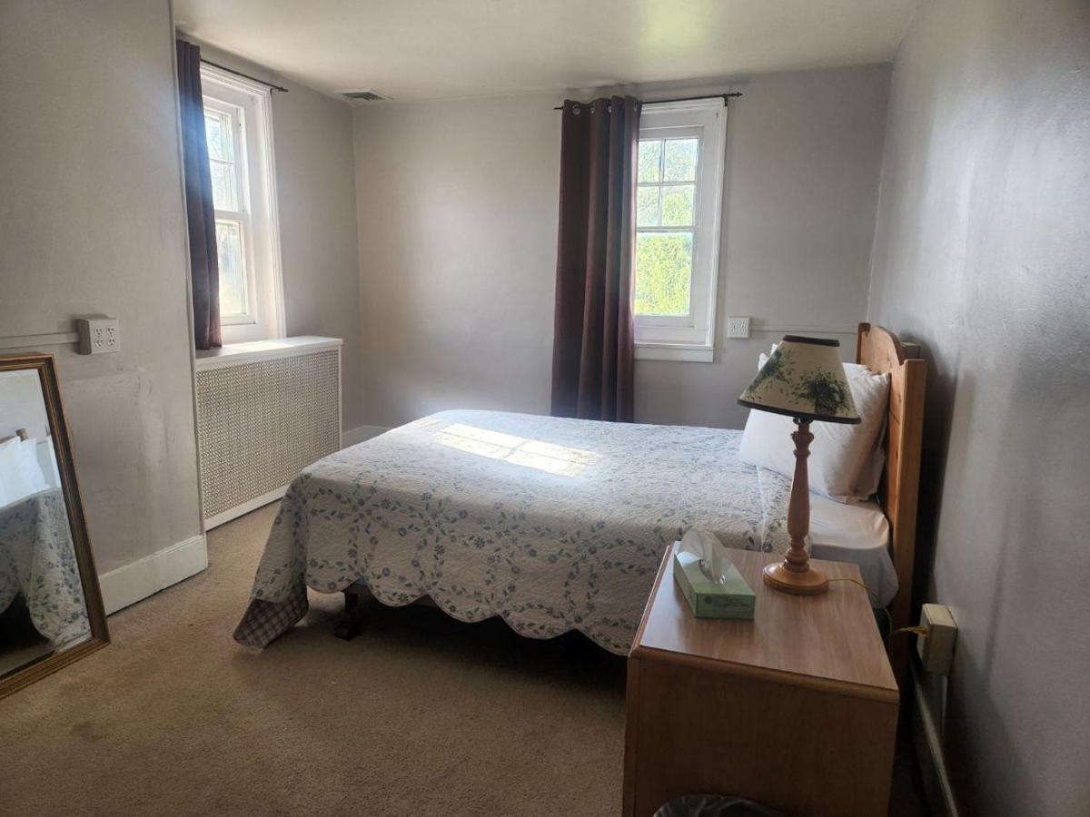 | Spruce Lane Lodge and Cottages