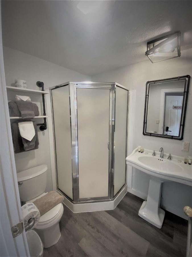 | Pinewoods Resort and RV Park