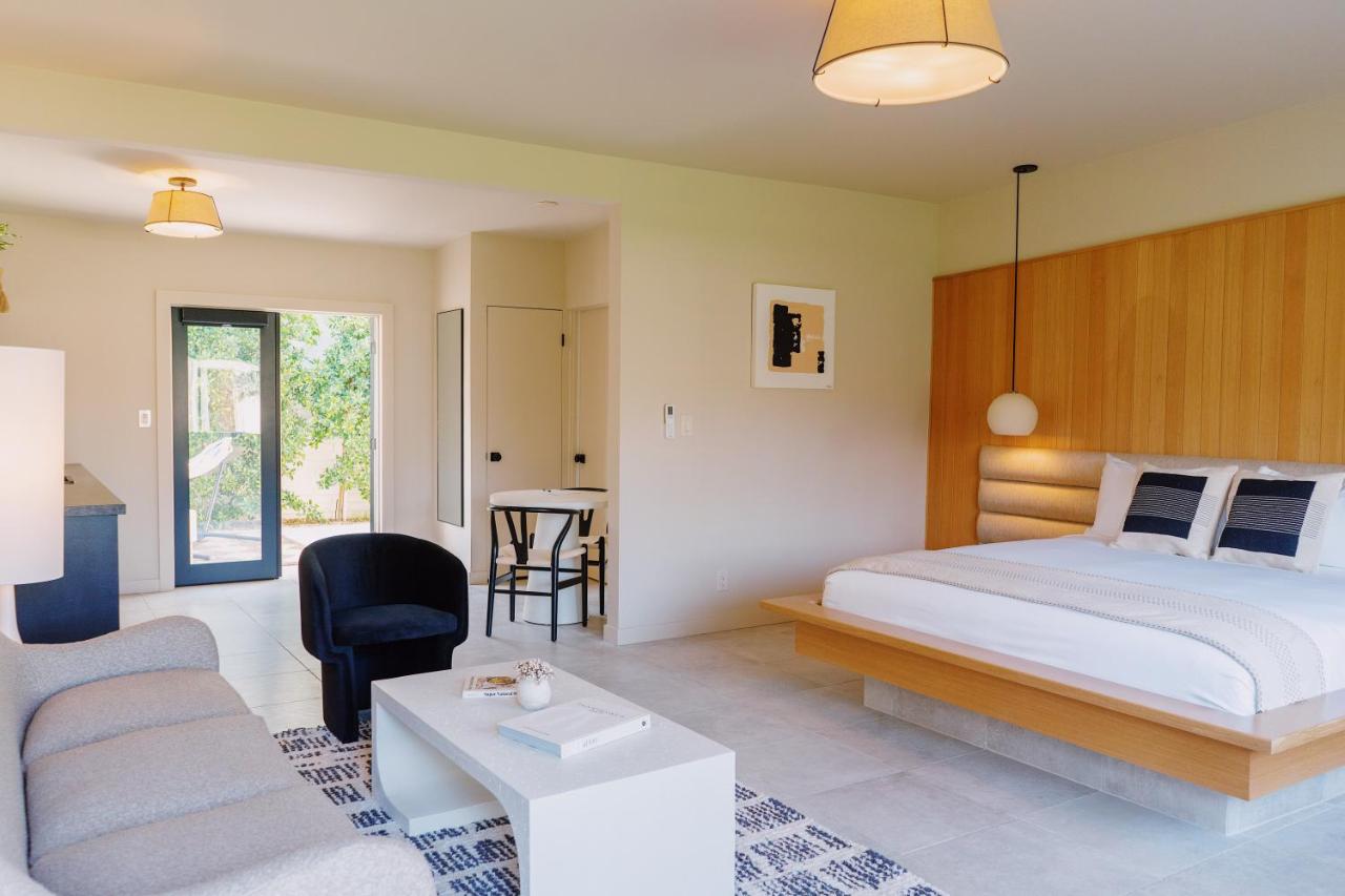 Deluxe King Room at Azure Sky Hotel - Adults Only - A Town & Desert Boutique Hotel