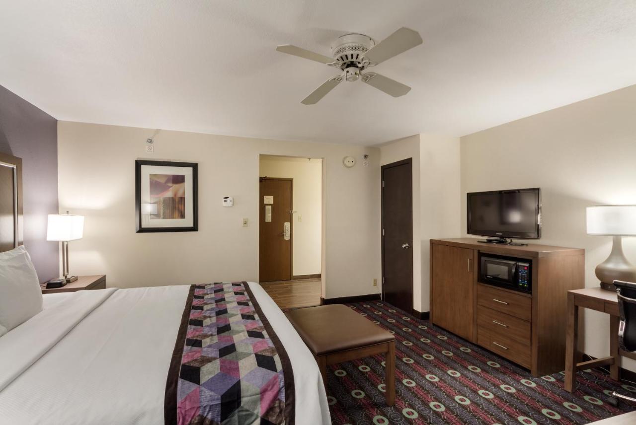 Standard King Room - Non-Smoking at Comfort Inn Tulsa Midtown