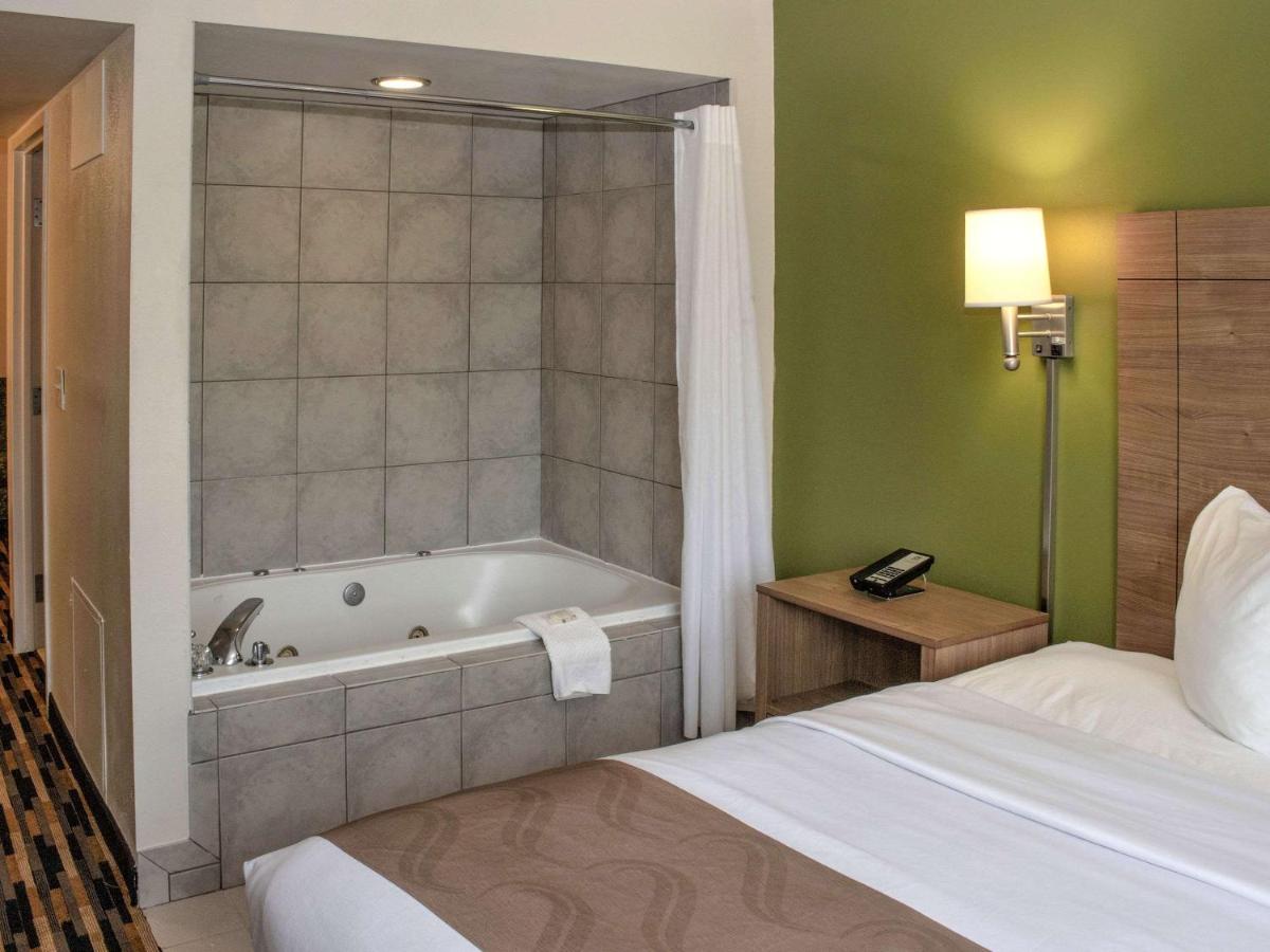 | Quality Suites Lake Wright Norfolk Airport