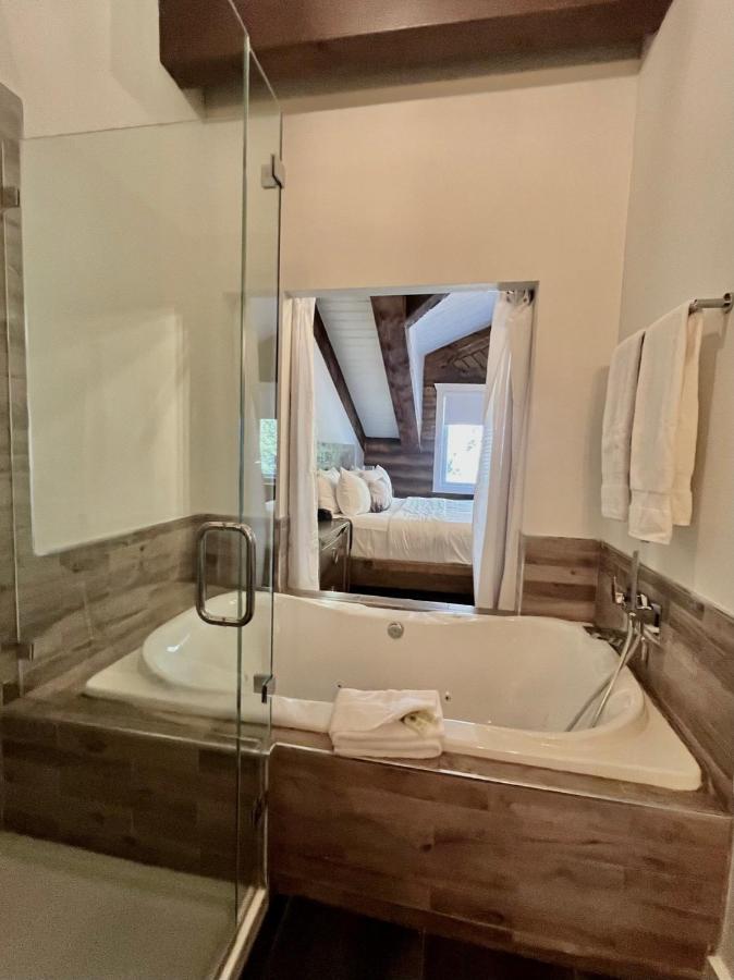 | Alaskan Inn and Spa