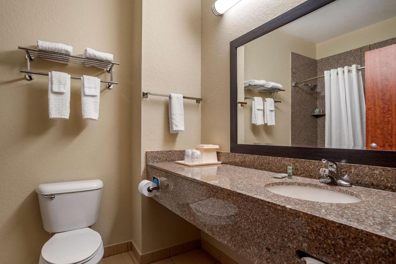 King Room at Best Western Troy Inn