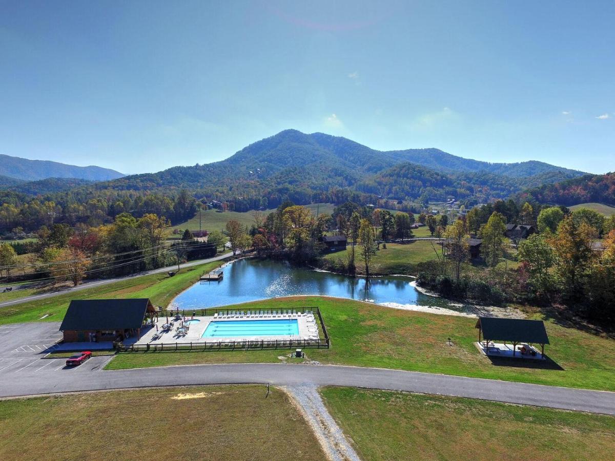 | Smoky Mountain Summit