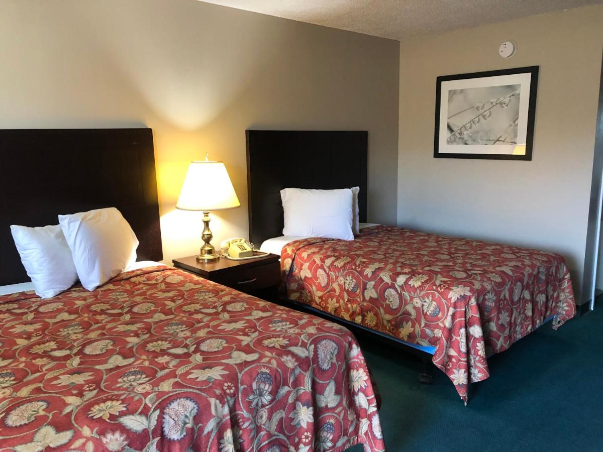  | Executive Inn