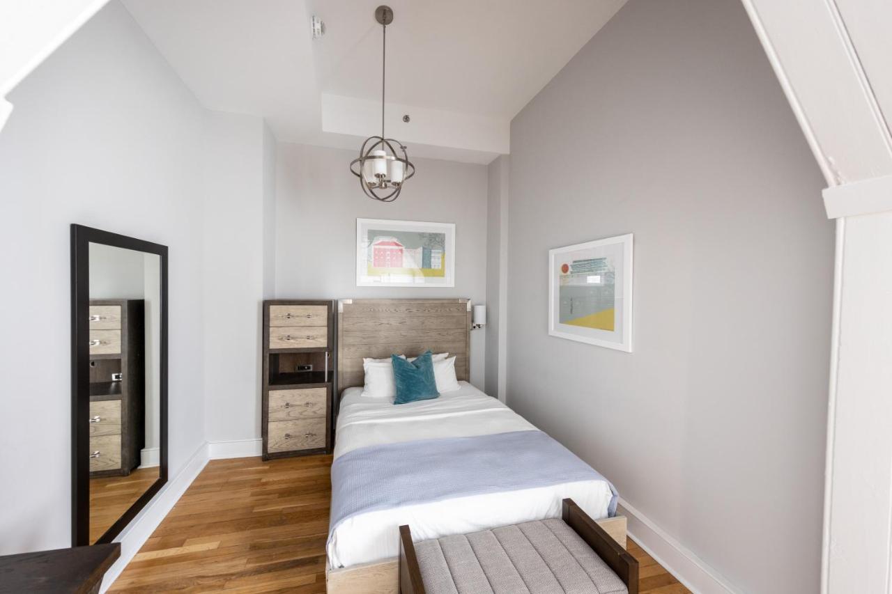 Queen Room - Disability Access at The Blackburn Inn and Conference Center