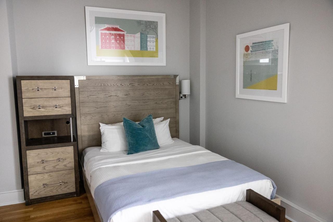 Queen Room - Disability Access at The Blackburn Inn and Conference Center