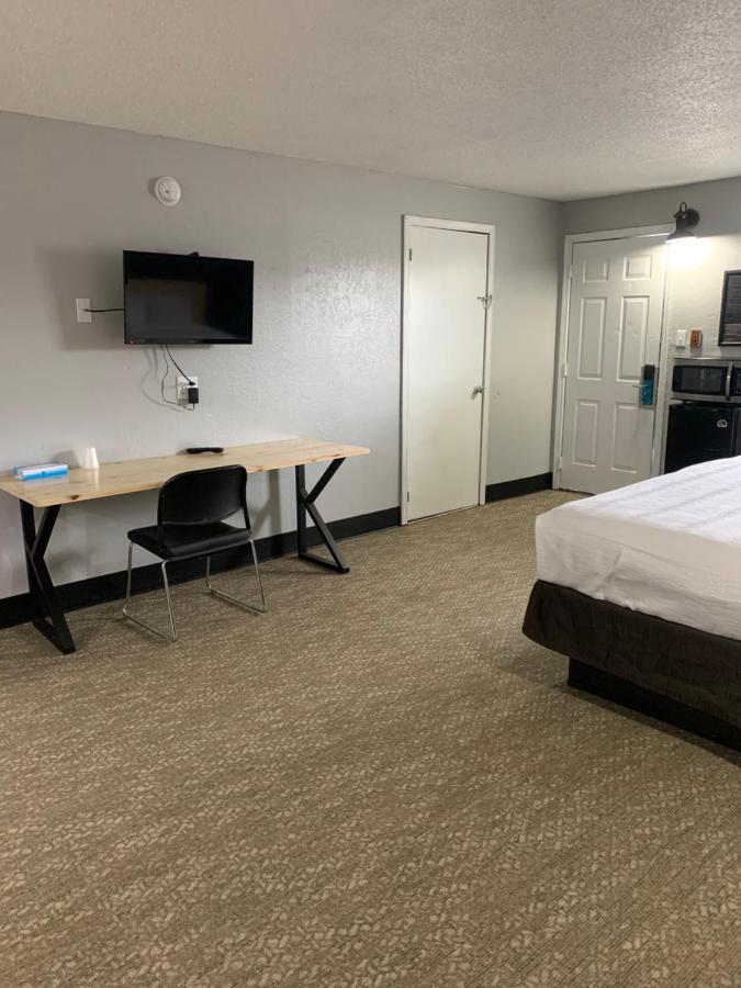 | ROYALINN