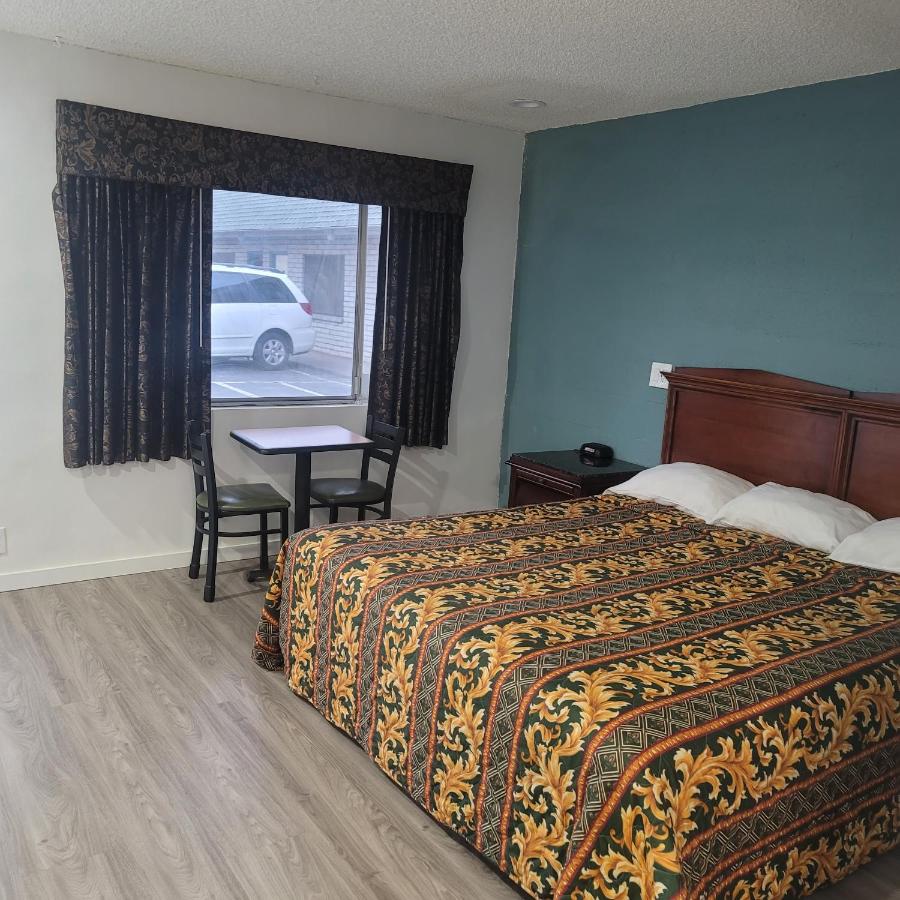 | Economy inn