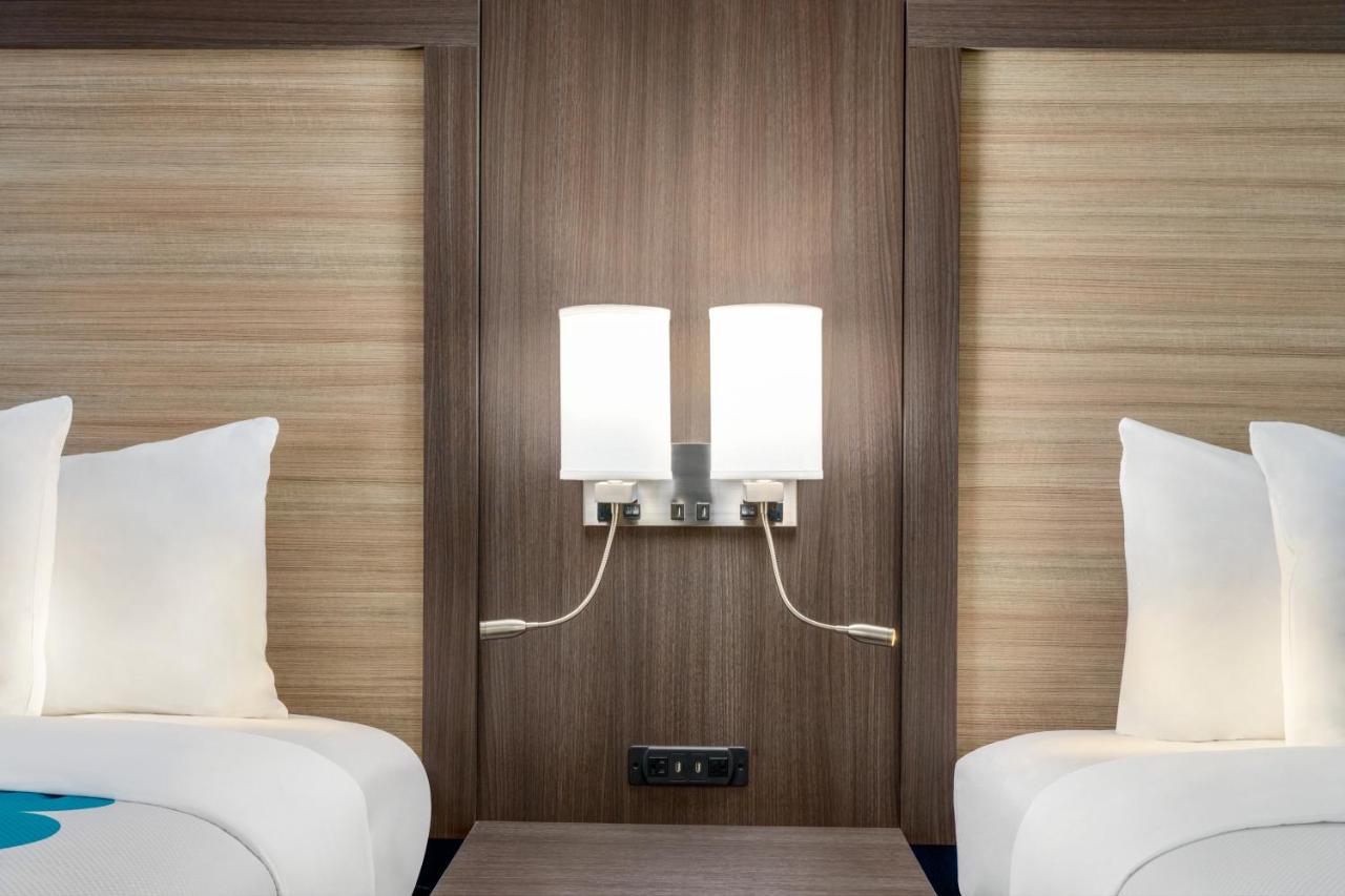 Queen Room with Two Queen Beds - Non-Smoking at Baymont by Wyndham Blackwell I-35