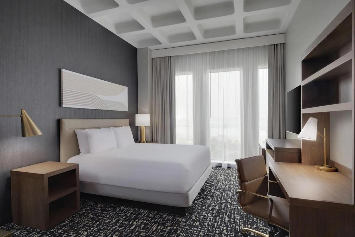 King Room with Roll-In Shower - Disability Access at Hyatt Place LAX/Century Blvd