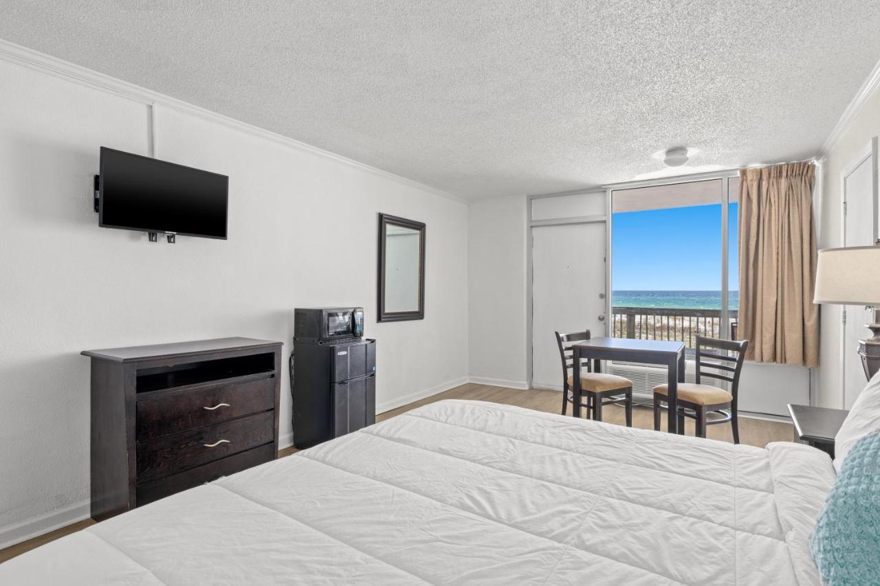 King Room at The Reef at Seahaven Beach Resorts