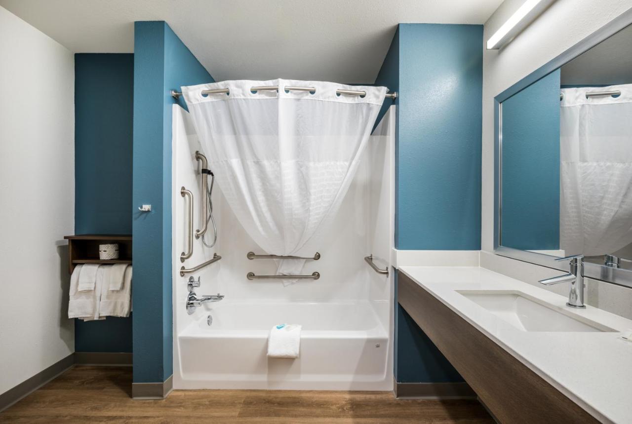 Standard King Room - Non Smoking at WoodSpring Suites Elgin - Chicago