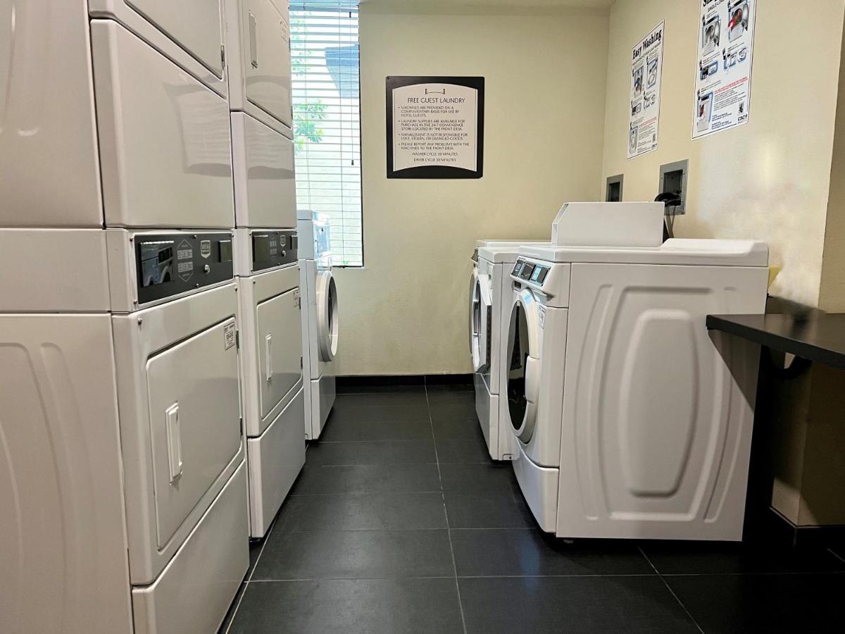 | Staybridge Suites Carlsbad, an IHG Hotel