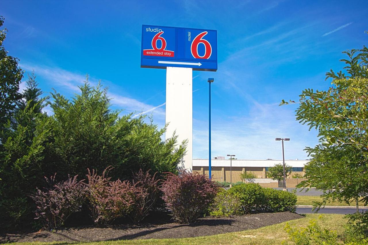 | Motel 6-East Brunswick, NJ