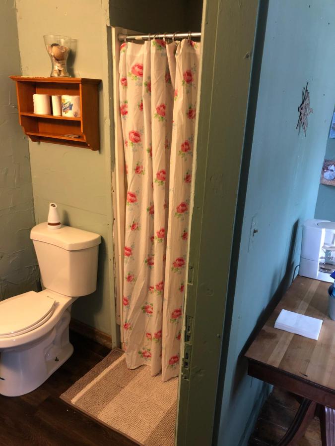 | Seafarer Inn and Cottages