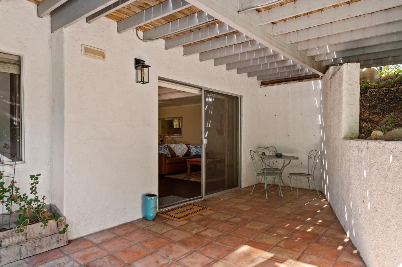 | Santa Barbara Cozy Studio with Private Patio