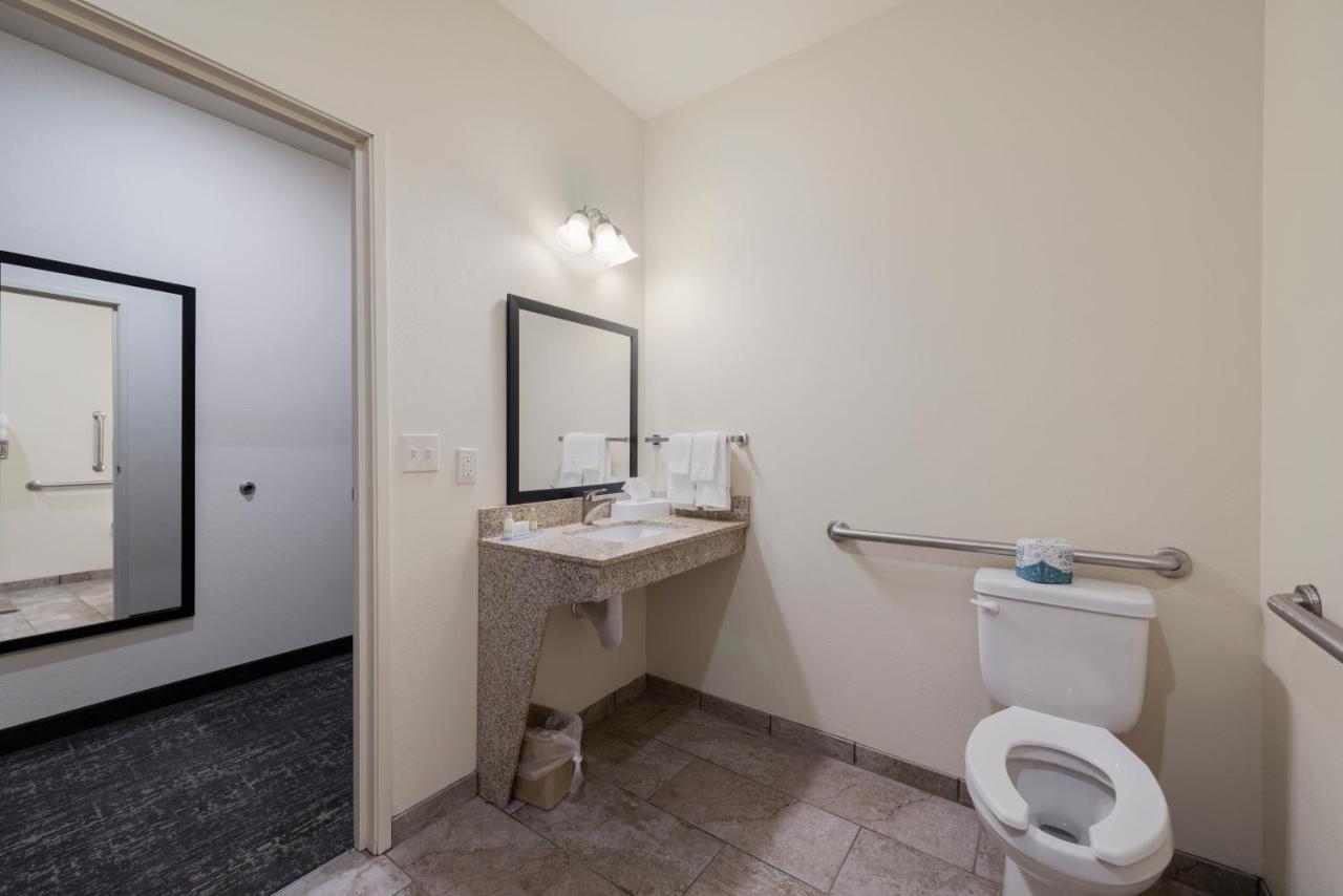 | Cobblestone Hotel & Suites - Urbana