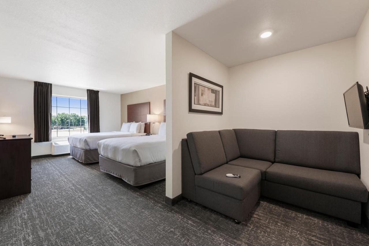 | Cobblestone Hotel & Suites - Urbana