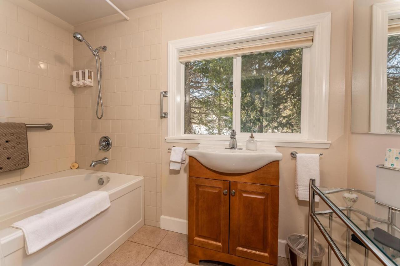 | Big Creek Inn