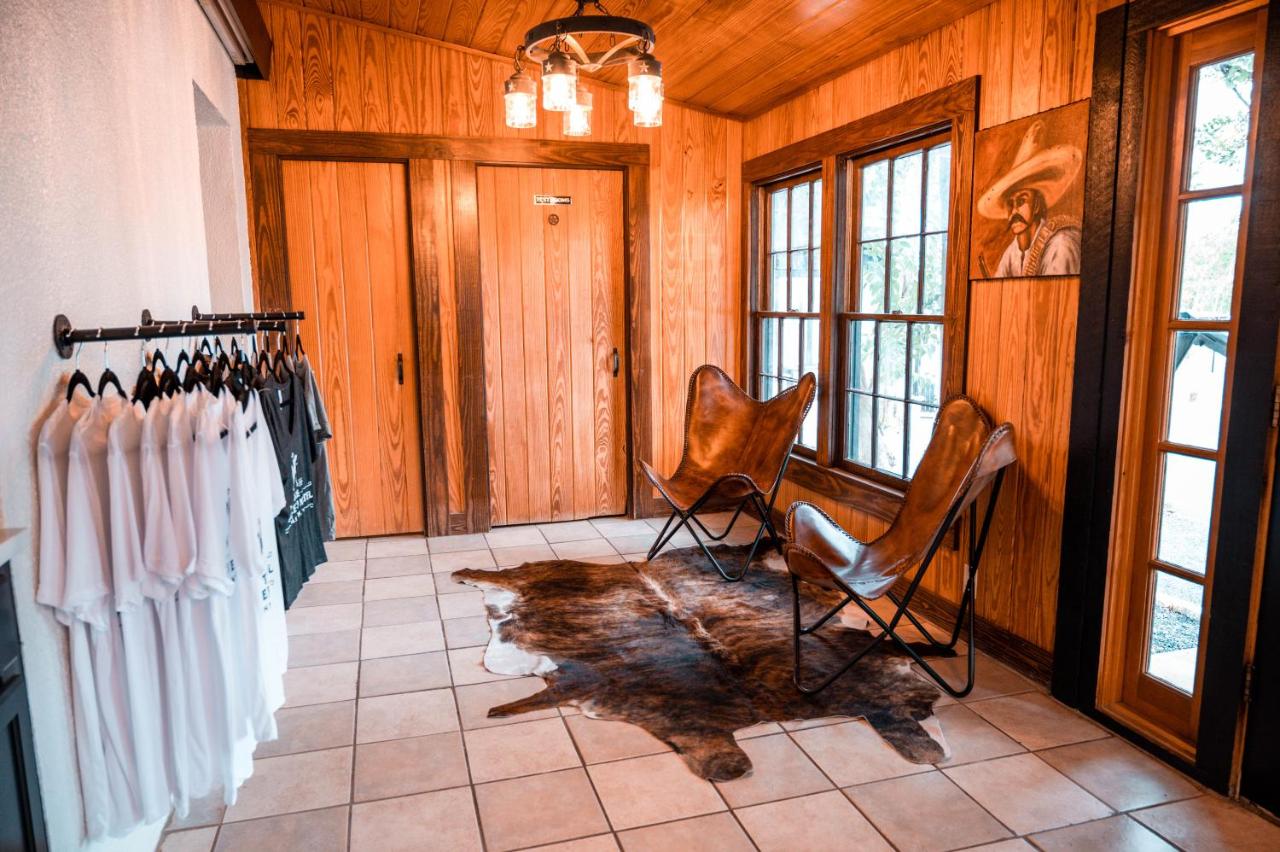 | THE VAQUERO MOTEL