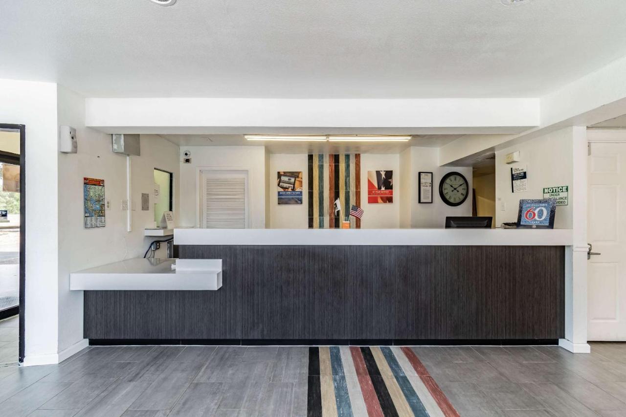 | Motel 6 Tampa
