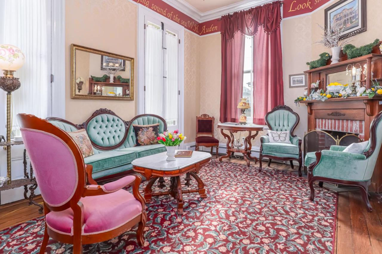  | Bedford Inn