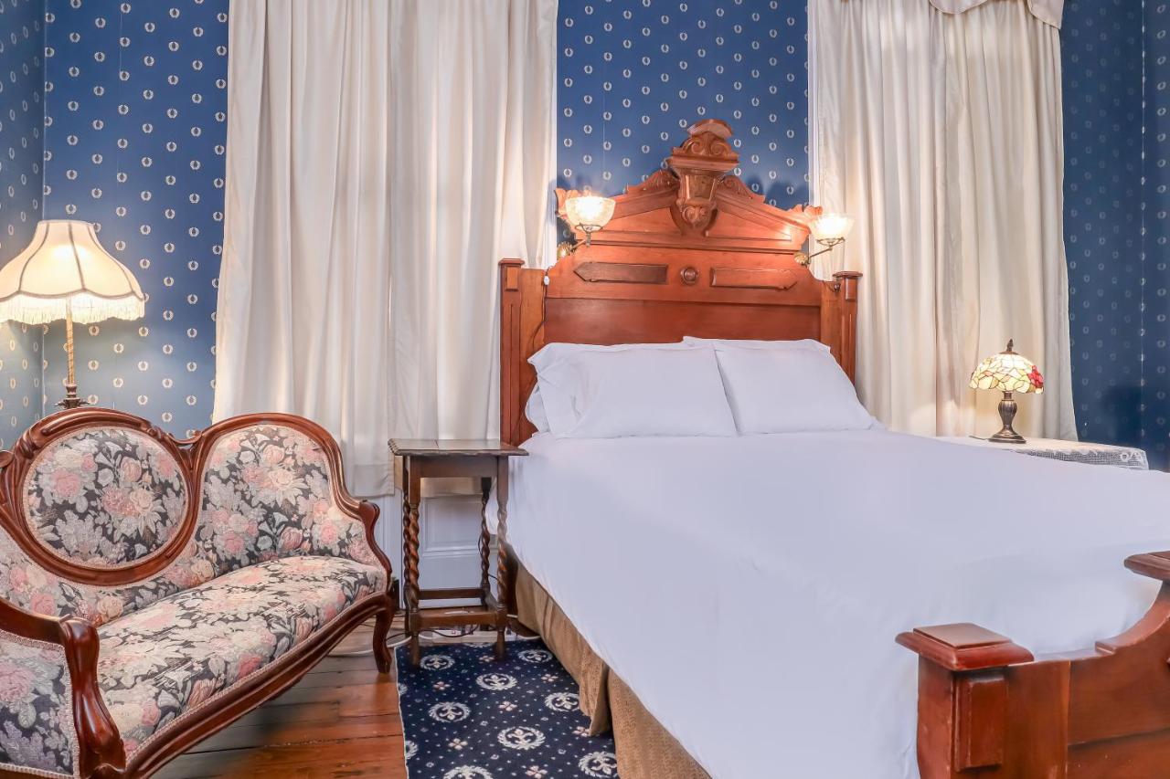  | Bedford Inn