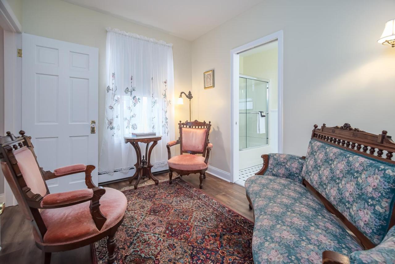  | Bedford Inn
