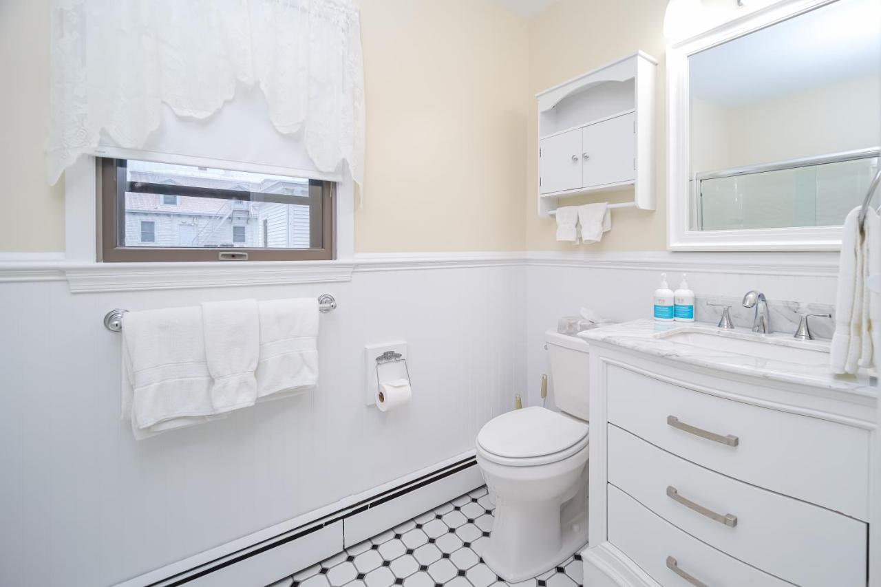  | Bedford Inn